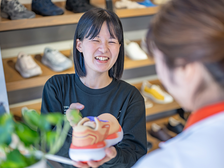 フットデザイナー